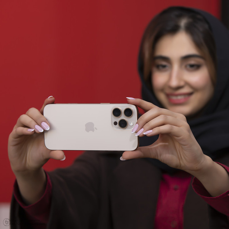 گوشی موبایل اپل مدل iPhone 16 Pro Max ZAA دو سیم کارت ظرفیت 256 گیگابایت و رم 8 گیگابایت