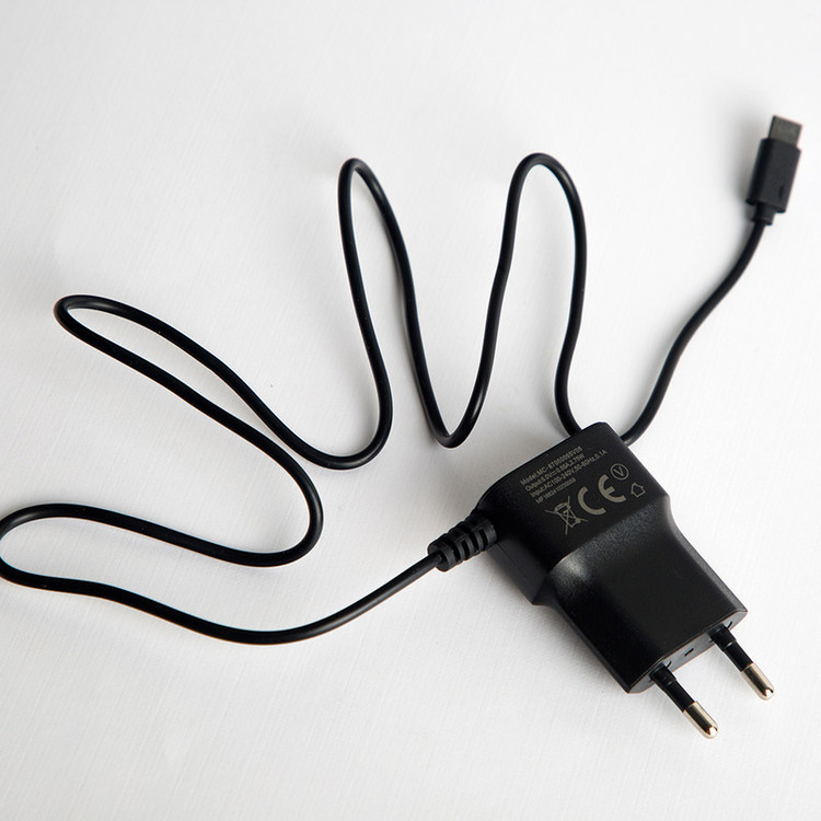 گوشی موبایل میدسل مدل M230 دو سیم کارت ظرفیت 32 مگابایت و رم 32 مگابایت