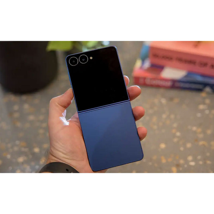 گوشی موبایل سامسونگ مدل Galaxy Z Flip 7 تک سیمکارت ظرفیت 512 گیگابایت و رم 12 گیگابایت - ویتنام