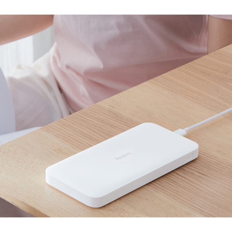 پاوربانک 10 وات شیائومی مدل Redmi ظرفیت 10000 میلی آمپر ساعت به همراه کابل تبدیل microUSB